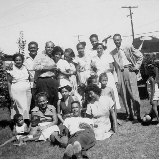 https://hewlettfamilyreunion.com/wp-content/uploads/2019/10/HFR_Gallery_16-1-540x540.jpg