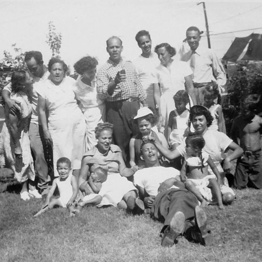 https://hewlettfamilyreunion.com/wp-content/uploads/2019/10/HFR_Gallery_17-540x540.jpg